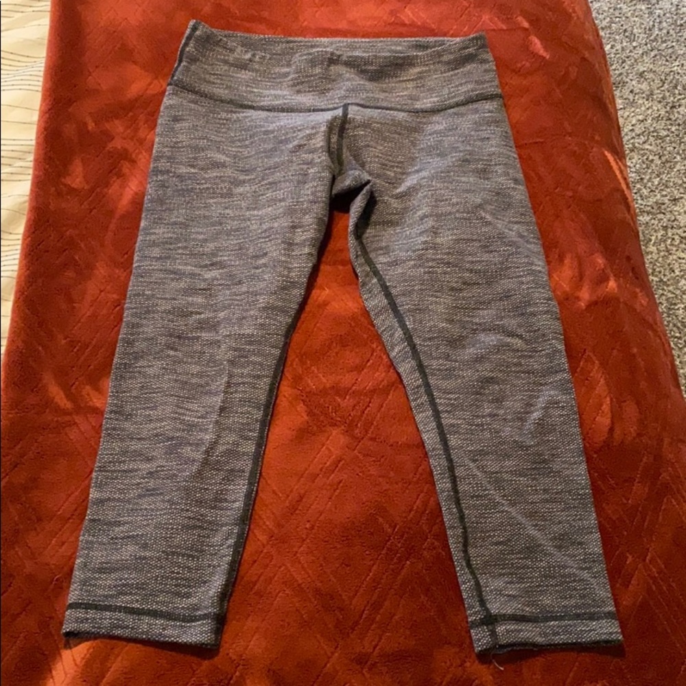Lululemon Crop Leggings, Size 6